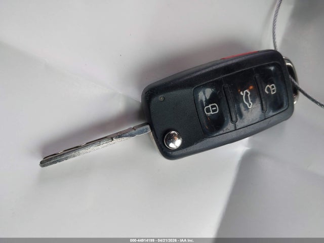 Volkswagen Jetta 1.4t S
