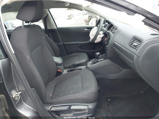 Volkswagen Jetta 1.4t S