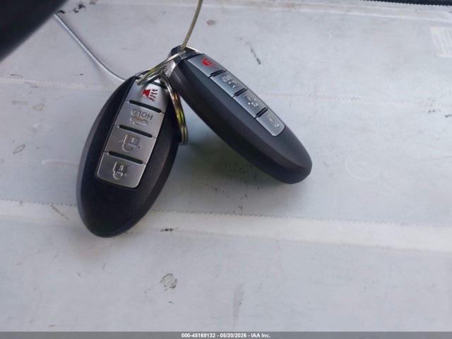 Nissan LEAF S