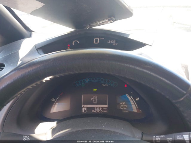 Nissan LEAF S
