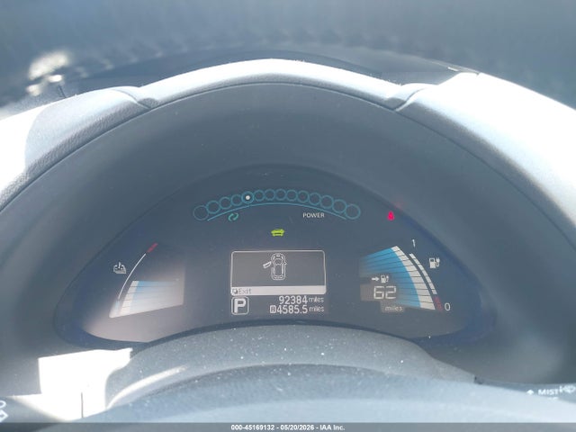 Nissan LEAF S