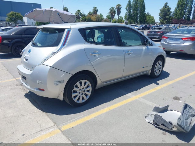 Nissan LEAF S