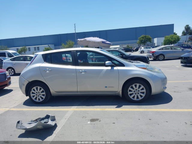 Nissan LEAF S