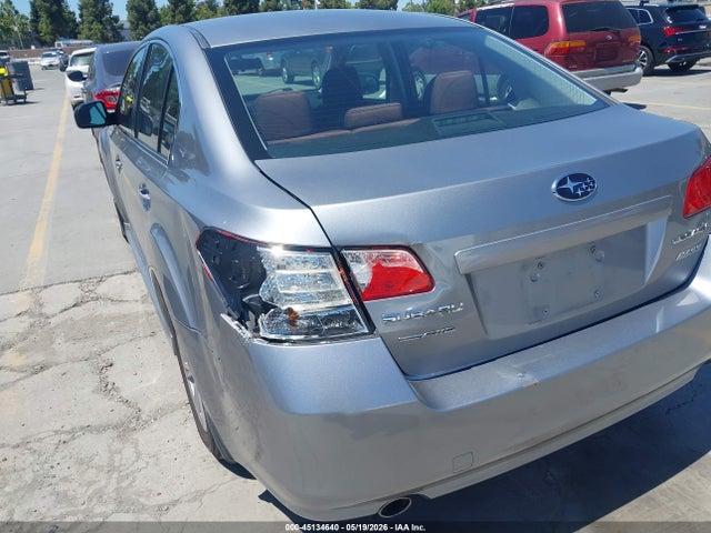Subaru Legacy 2.5i Premium