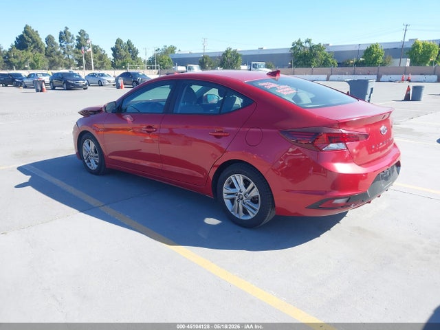Hyundai ELANTRA Sel
