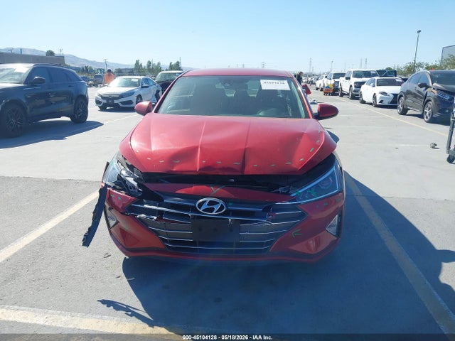 Hyundai ELANTRA Sel