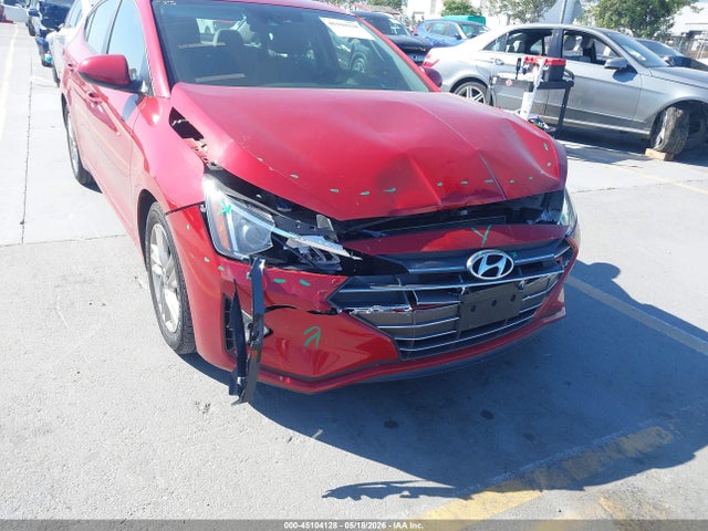 Hyundai ELANTRA Sel