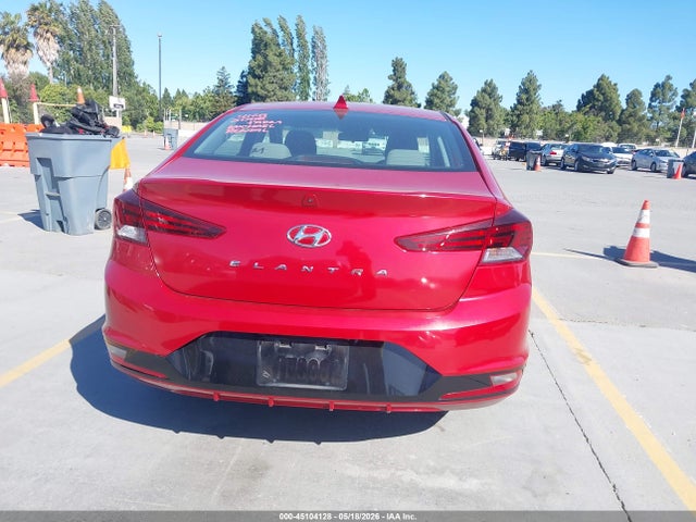 Hyundai ELANTRA Sel