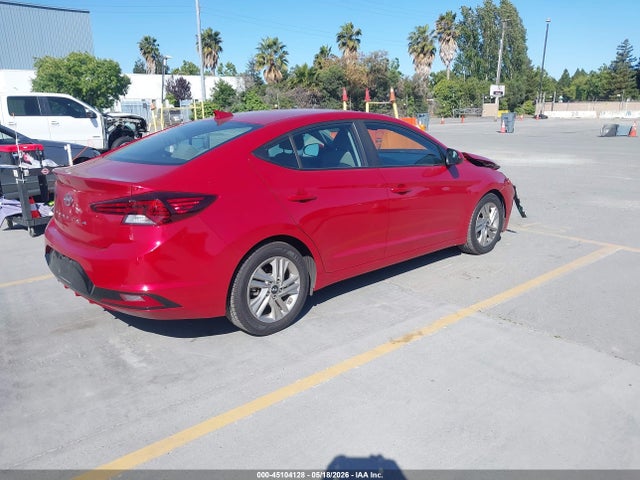 Hyundai ELANTRA Sel