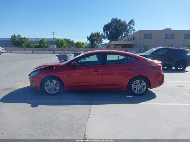 Hyundai ELANTRA Sel