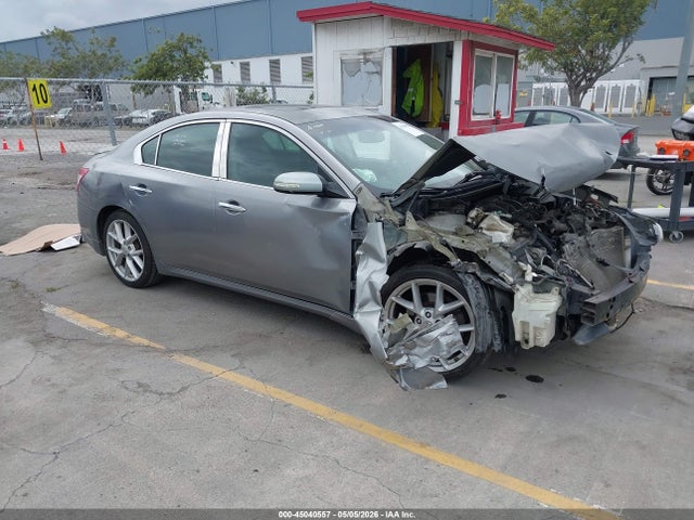 Salvage Nissan Maxima Image