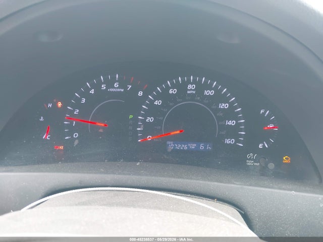 Toyota Camry Le V6