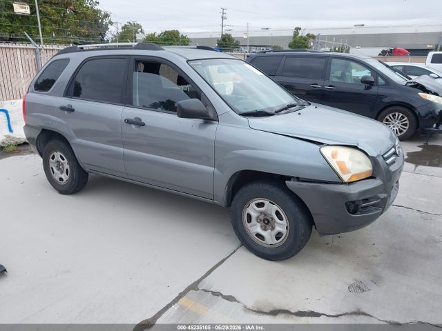 Salvage Kia Sportage Image