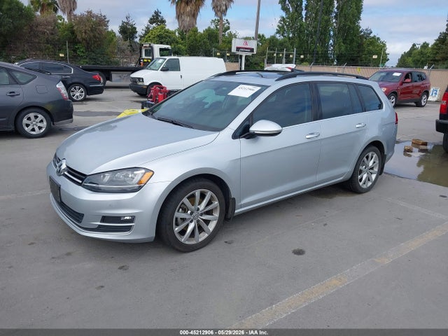 Volkswagen Golf Tsi Se 4-door