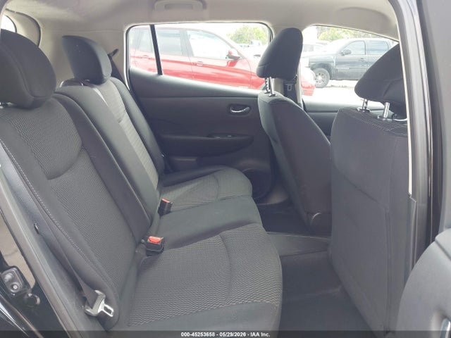 Nissan LEAF S