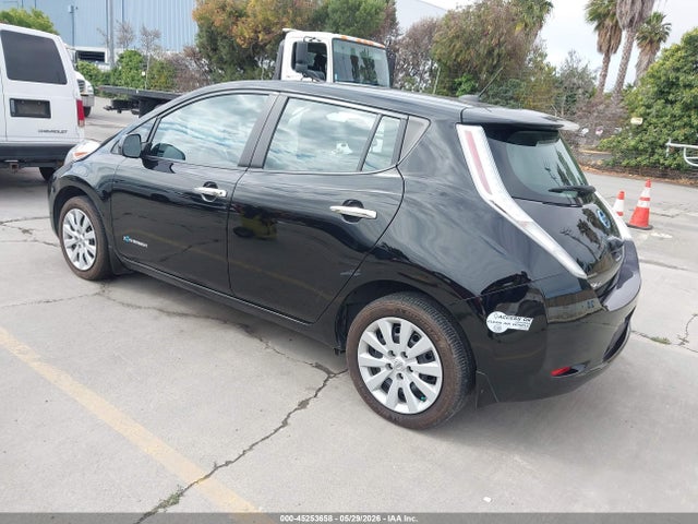 Nissan LEAF S