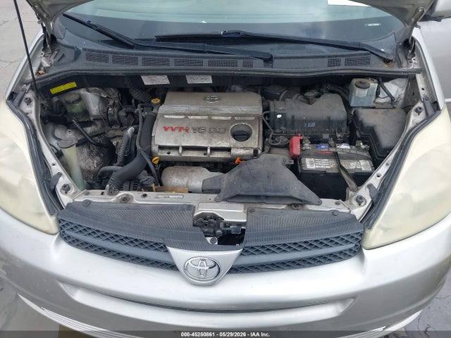 Toyota Sienna Xle