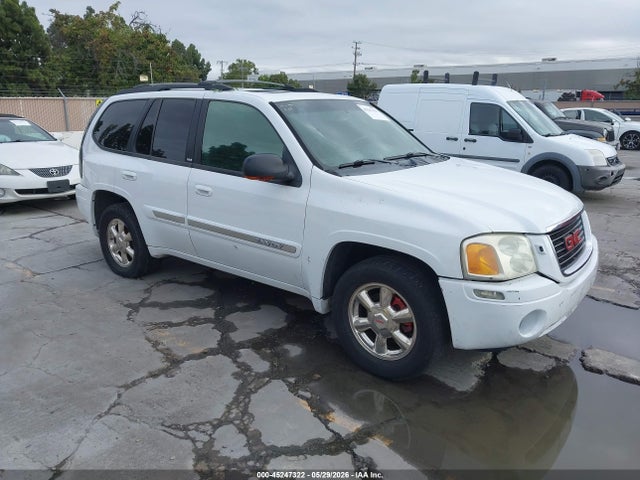 Salvage GMC Envoy Image