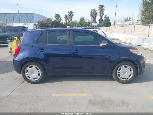 Scion xD
