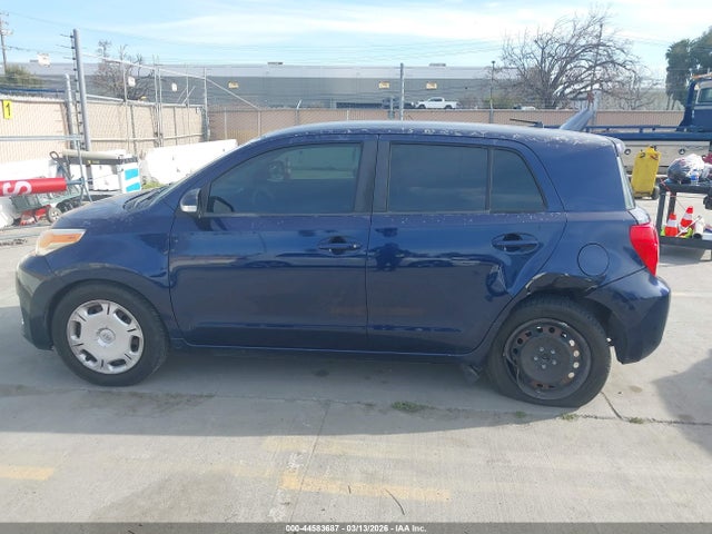 Scion xD