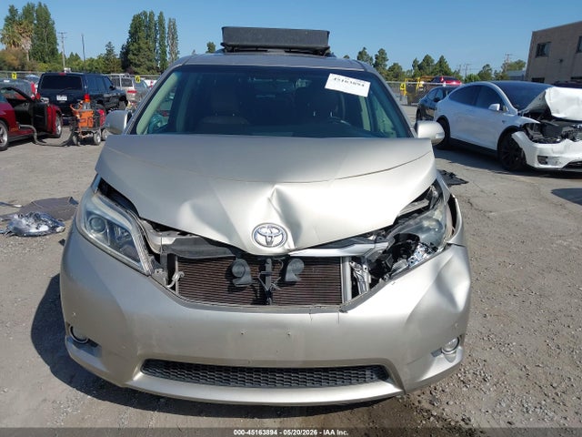 Toyota Sienna Limited 7 Passenger