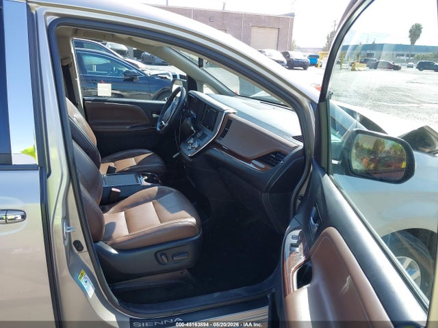 Toyota Sienna Limited 7 Passenger