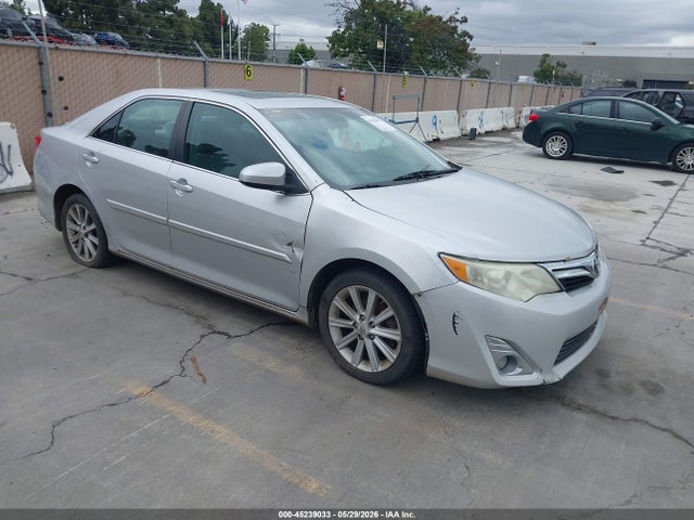 Salvage Toyota Camry Image