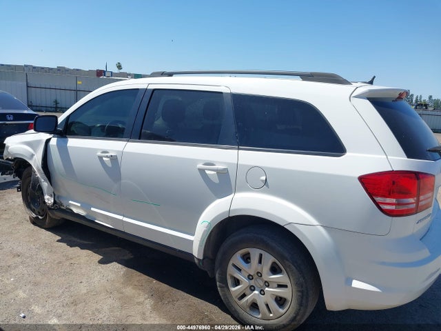 Dodge Journey Se
