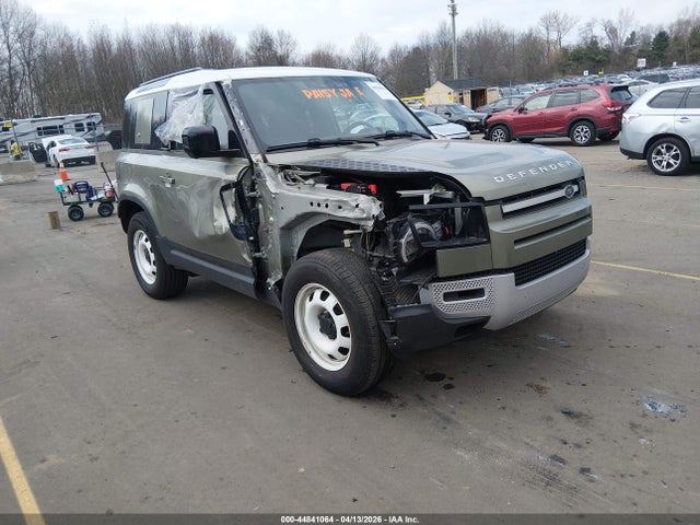 Salvage Land Rover Defender Image