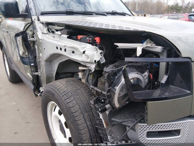 Land Rover Defender 90 S