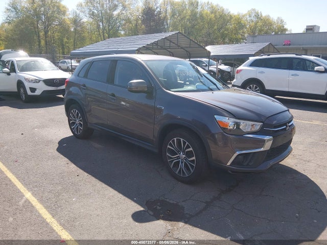 Salvage Mitsubishi Outlander Image
