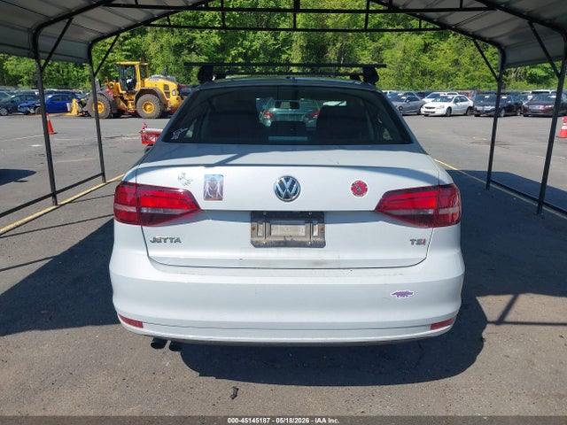 Volkswagen Jetta 1.4t S