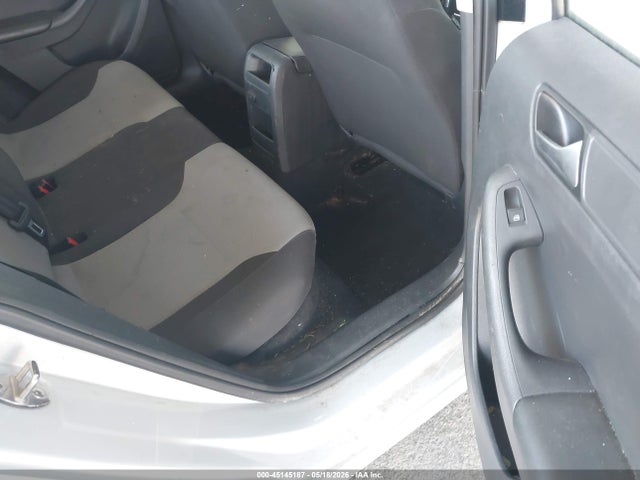 Volkswagen Jetta 1.4t S