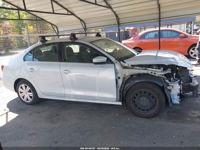 Volkswagen Jetta 1.4t S