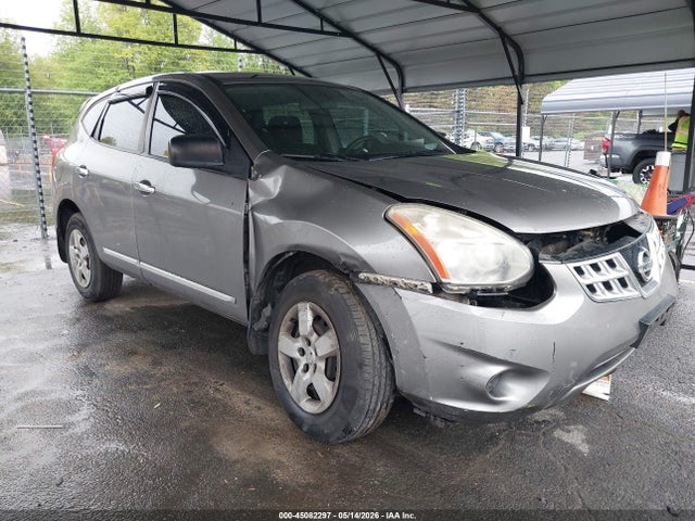 Salvage Nissan Rogue Image