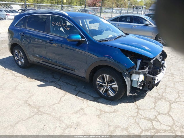 Salvage Kia Niro Image