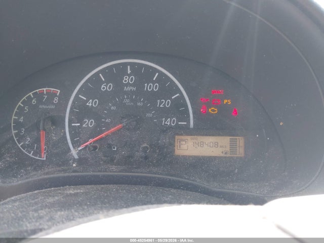 Nissan Versa 1.6 S+