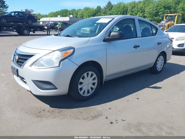 Nissan Versa 1.6 S+