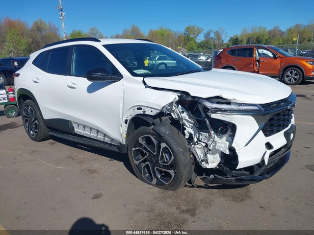 Salvage Chevrolet Trax Image