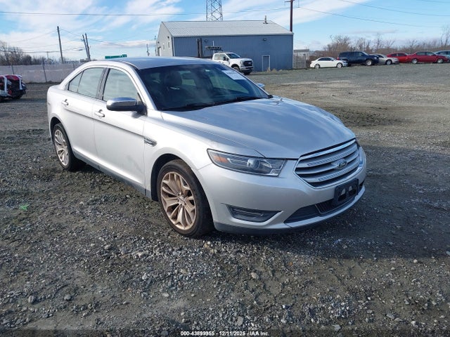 Salvage Ford Taurus Image