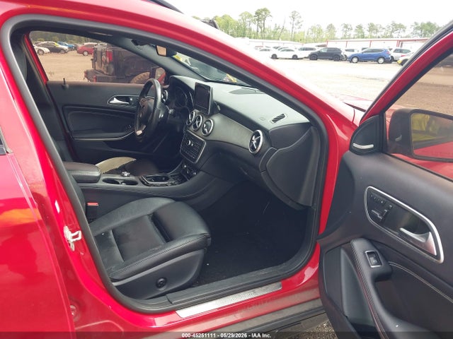 Mercedes-Benz GLA 4matic