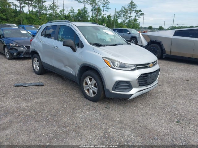 Salvage Chevrolet Trax Image