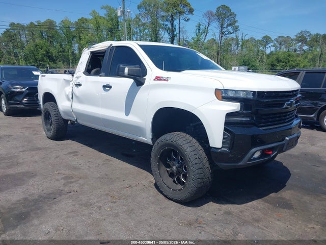 Salvage Chevrolet Silverado 1500 Image