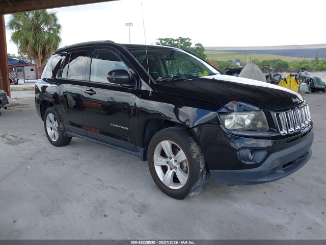 Salvage Jeep Compass Image