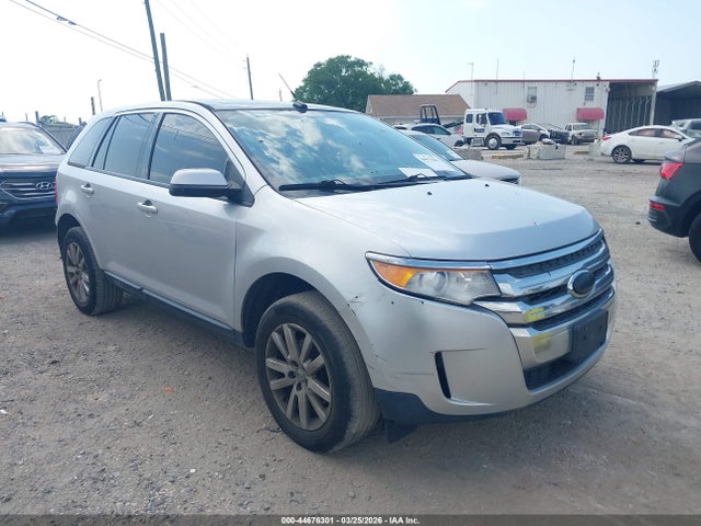 Salvage Ford Edge Image