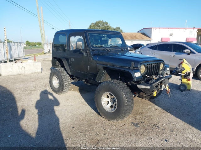 Salvage Jeep Wrangler Image