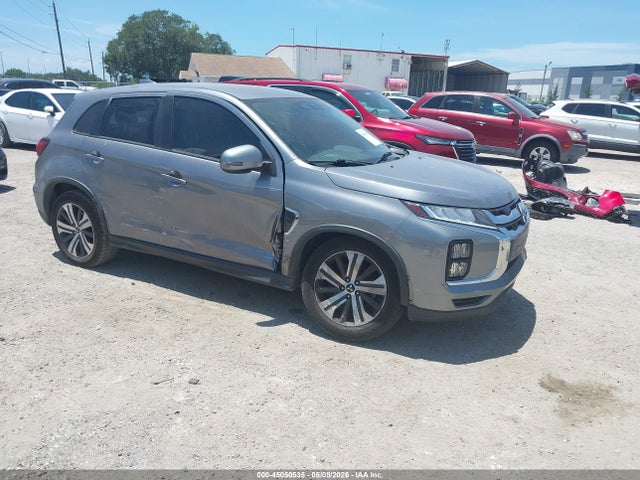 Salvage Mitsubishi Outlander Image