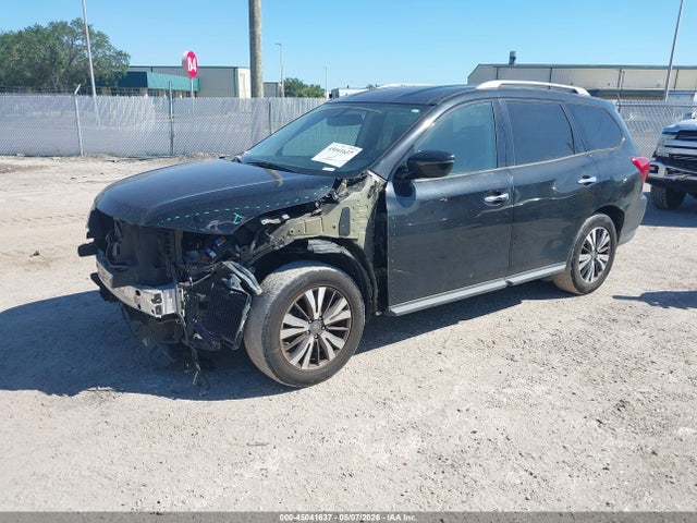 Nissan Pathfinder Sv