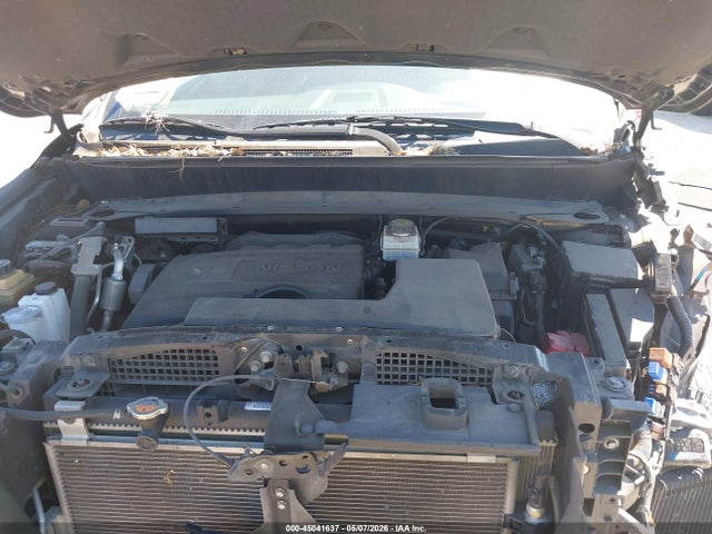 Nissan Pathfinder Sv