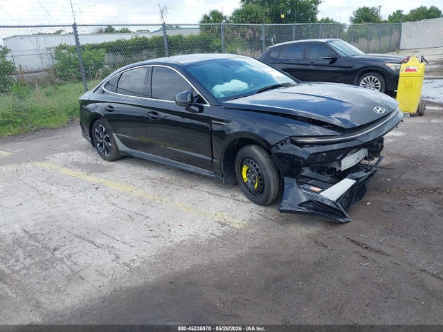 Salvage Hyundai SONATA Image